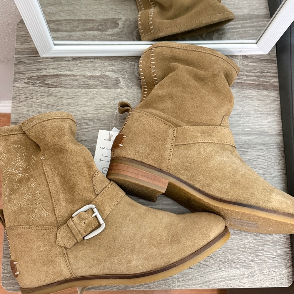 Musse & Cloud Buckle Detail Tan Ankle Boots - Picture 3 of 4